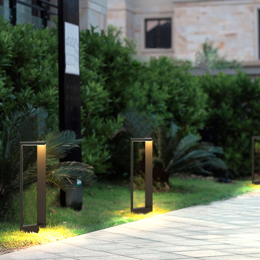 Wuruved Minimalist Metal Right-angle Shaped Outdoor Path Light, Black