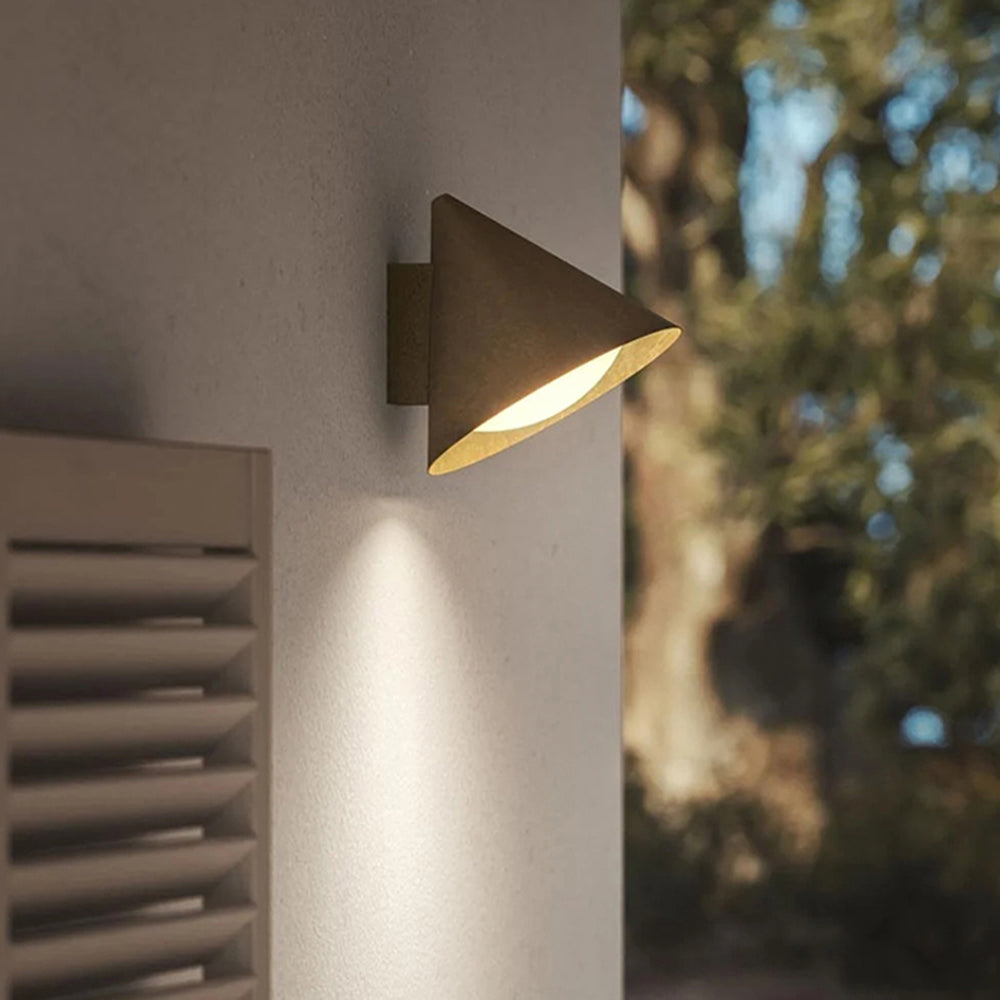 Kisumit Modern Minimalist Cone Metal Outdoor Waterproof Wall Lamp,Black/Gold
