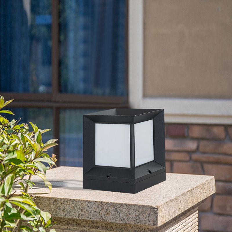 Nuvipem Modern Simple Rectangle Metal Outdoor Floor Lamp, Black