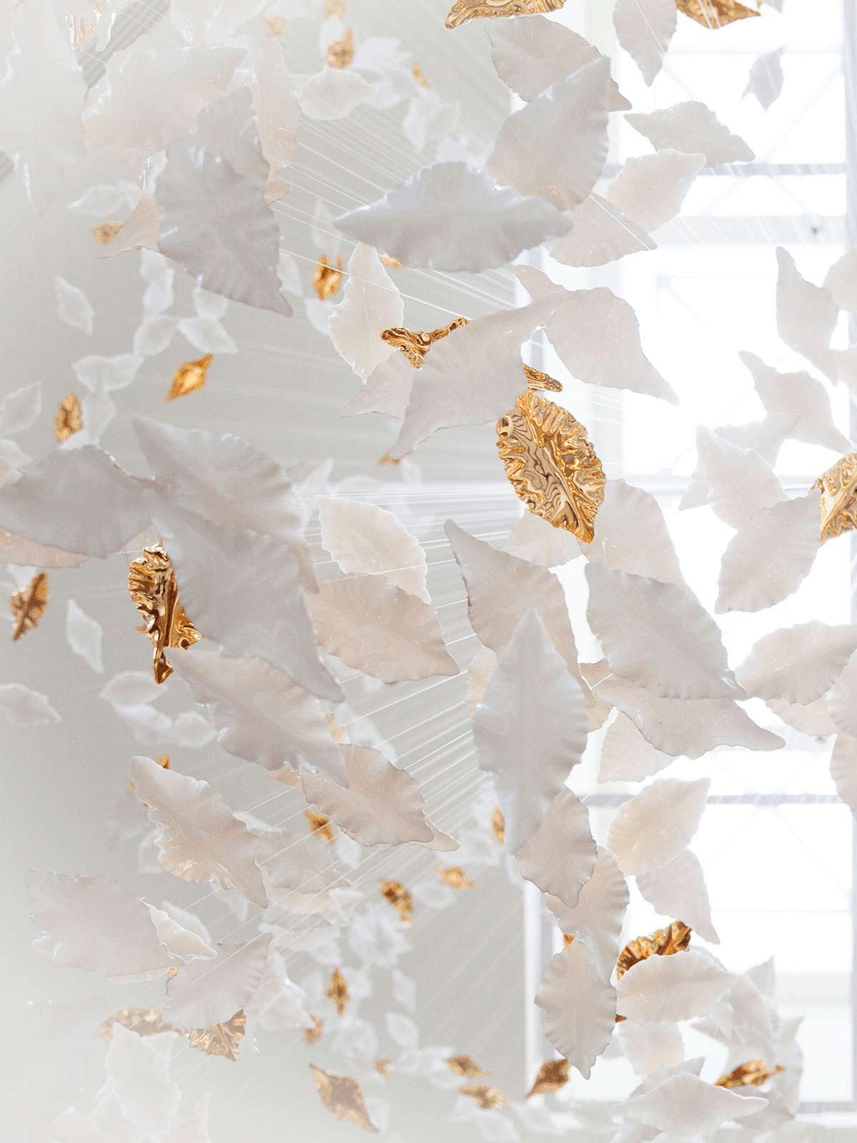 Folia Leaf Twisted Sculptural Customize Chandelier
