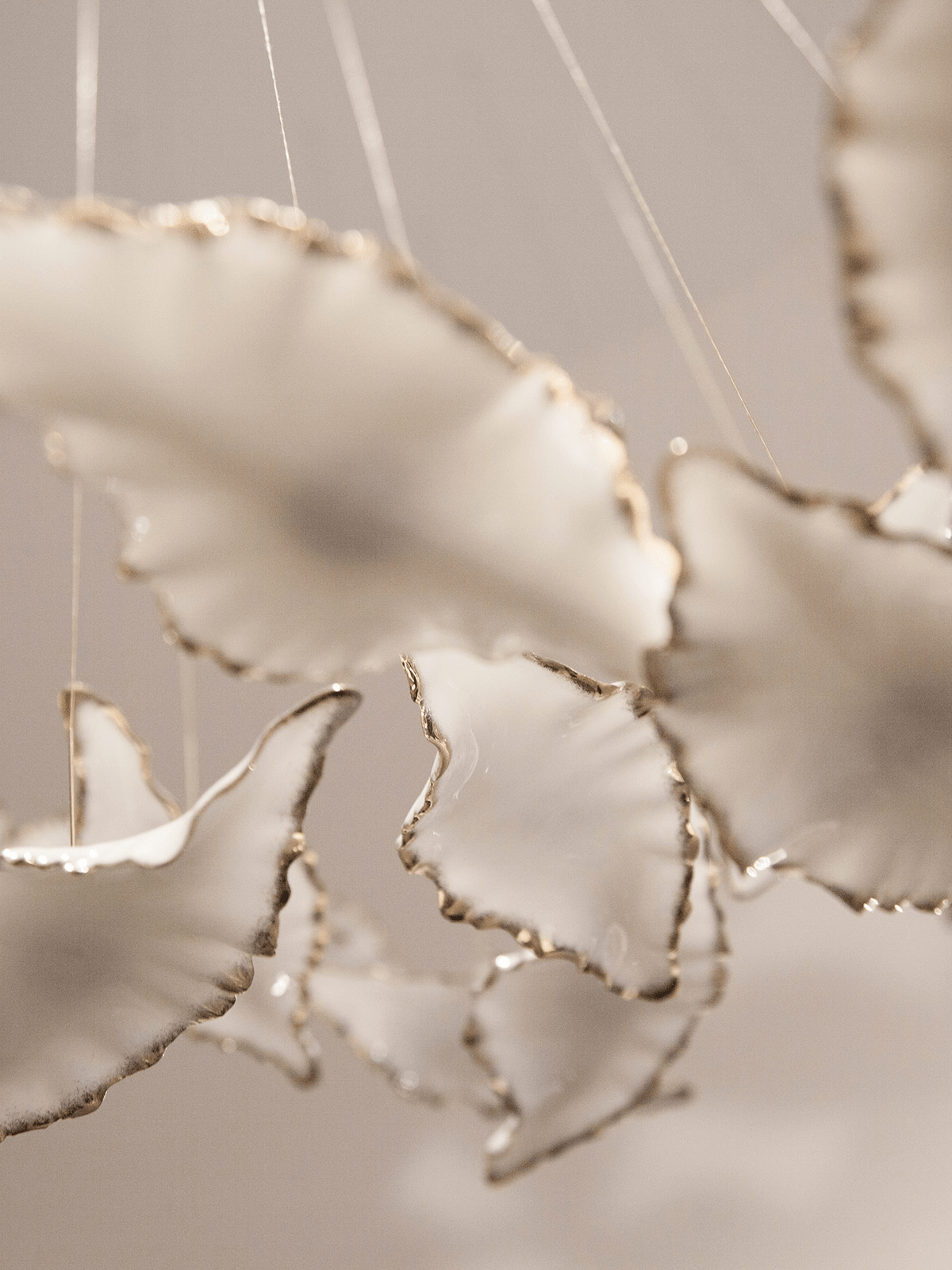 Folia Leaf Twisted Sculptural Customize Chandelier
