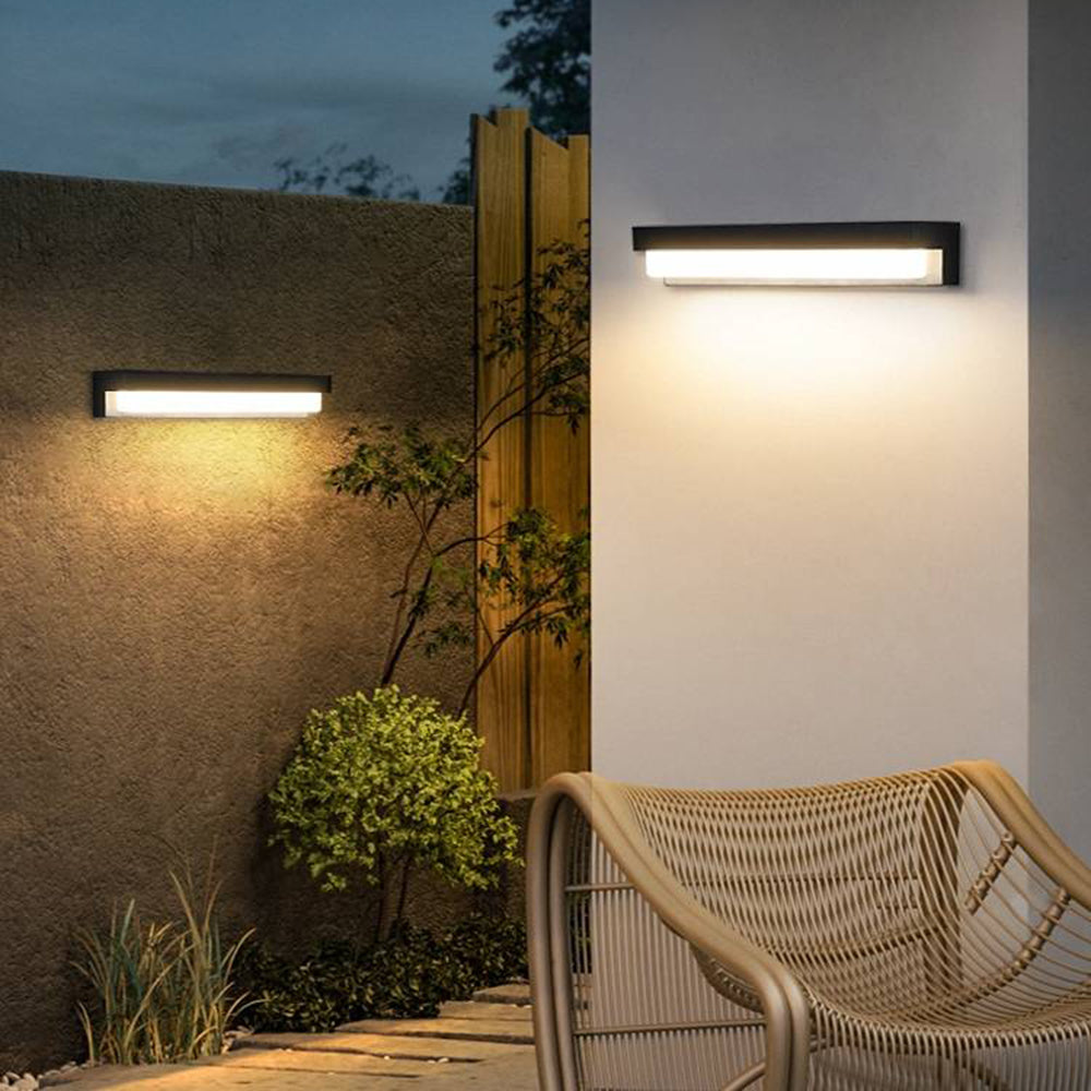 Sakulil Minimalist Solar Linear Outdoor Wall Lamp, Black