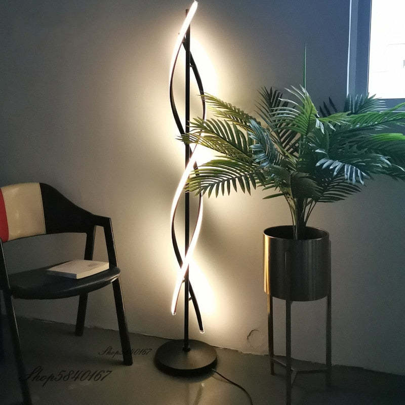 Pakaret Postmodern Linear Floor Lamp, Black/White