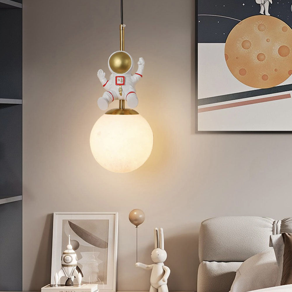 Pupirok Pendant Light, 2 Style Astronaut