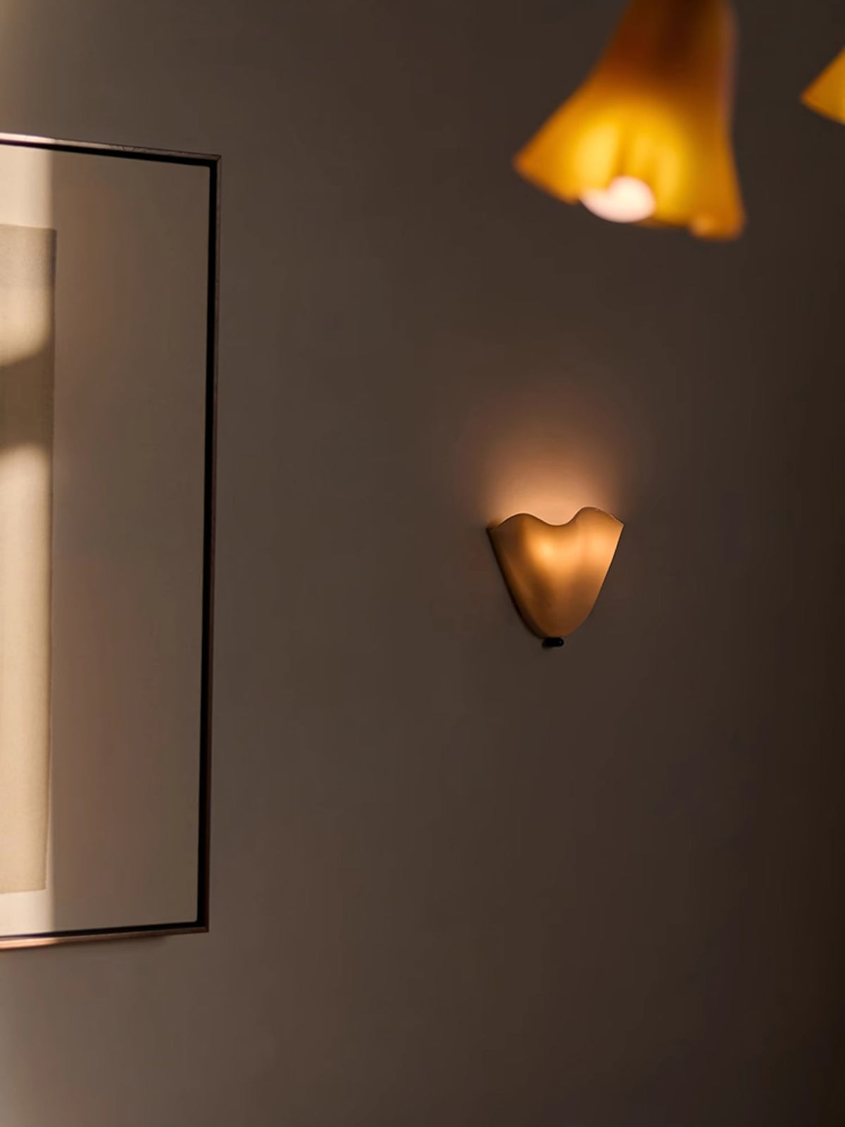 Renenielle Wall Lamp Soft Curves