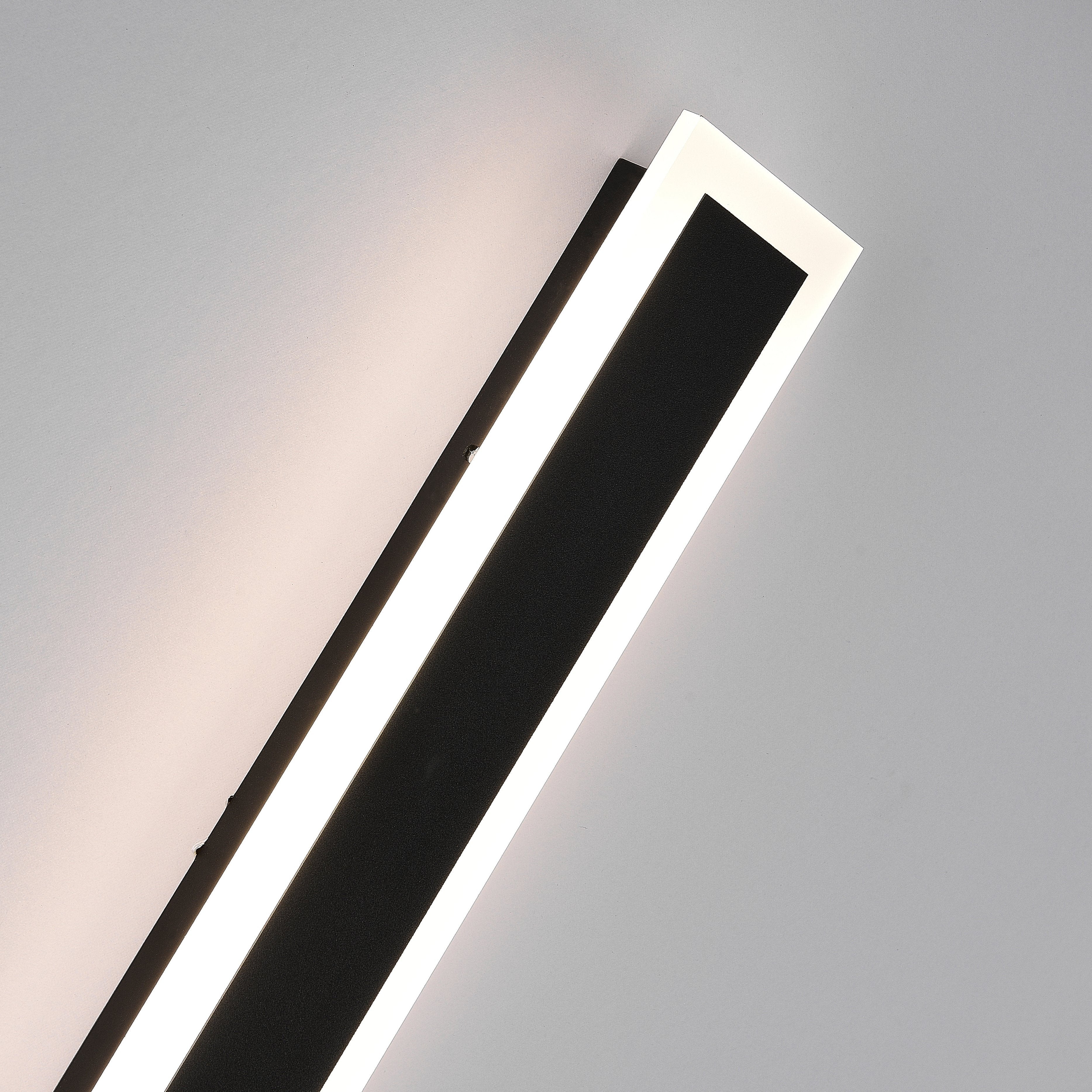 Virex Linear Outdoor Wall Lamp-Neutral Decor