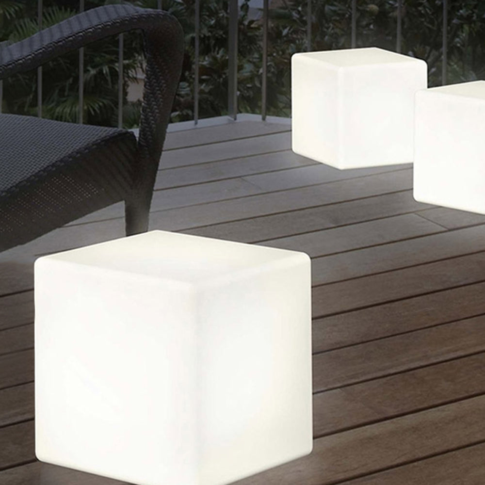 Sadapol Minimalist Square Outdoor Ground Lamp, White