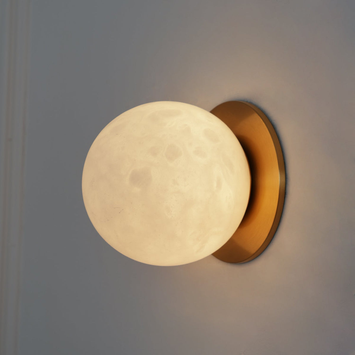 Jadugen Alabaster Mini Orb Wall Lamp