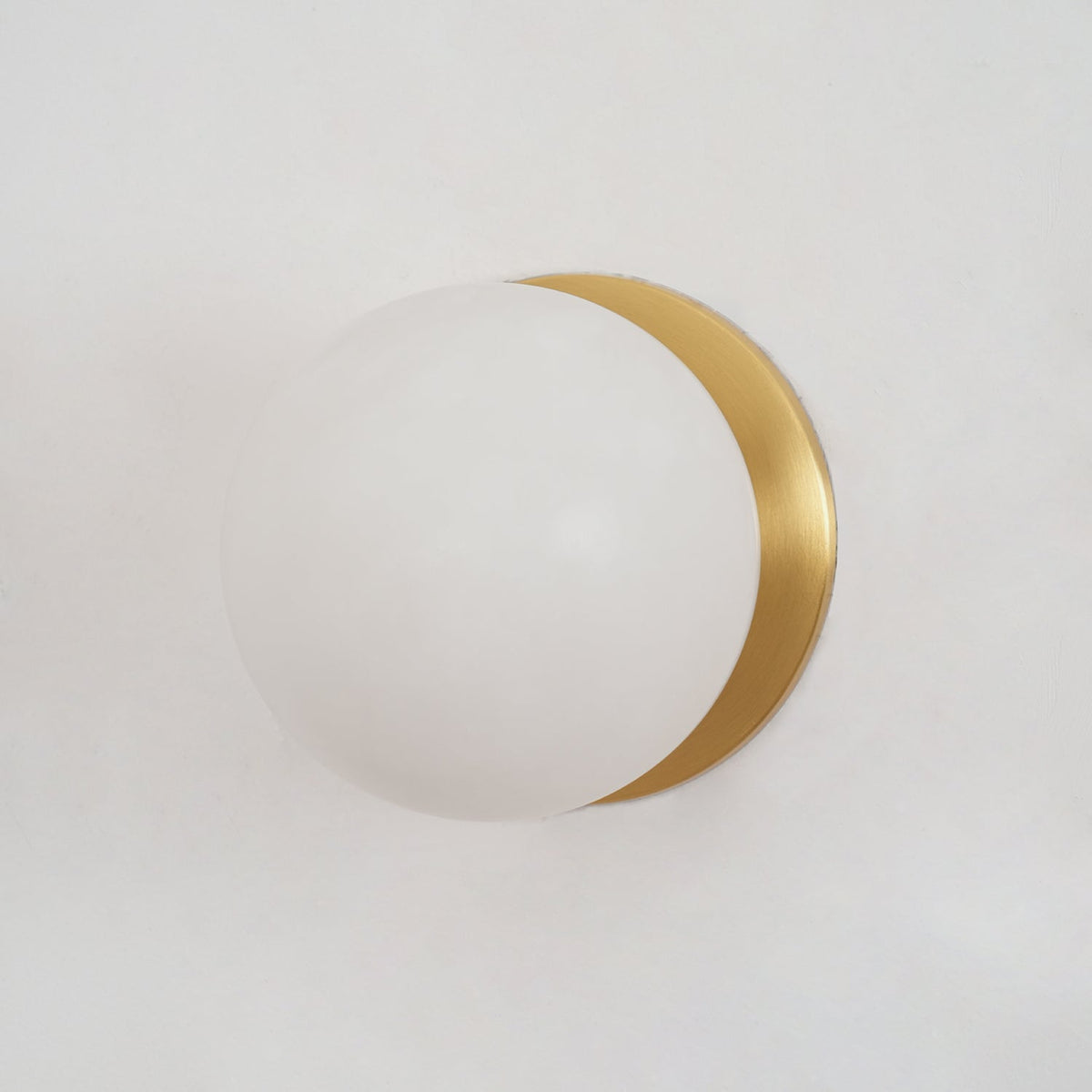 Jadugen Alabaster Mini Orb Wall Lamp