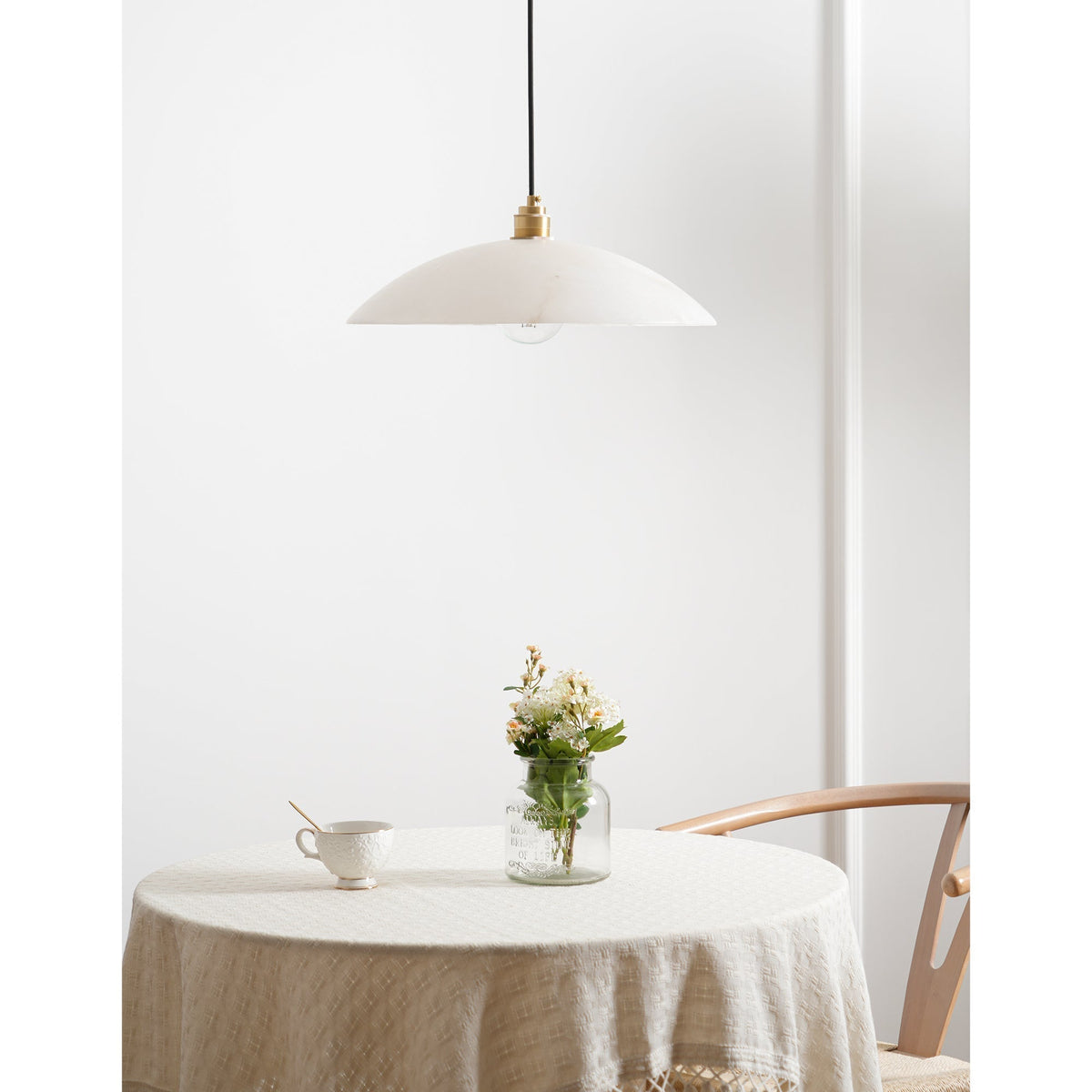 Ljomuvyd Individual Creativity Dome Alabaster Pendant Light