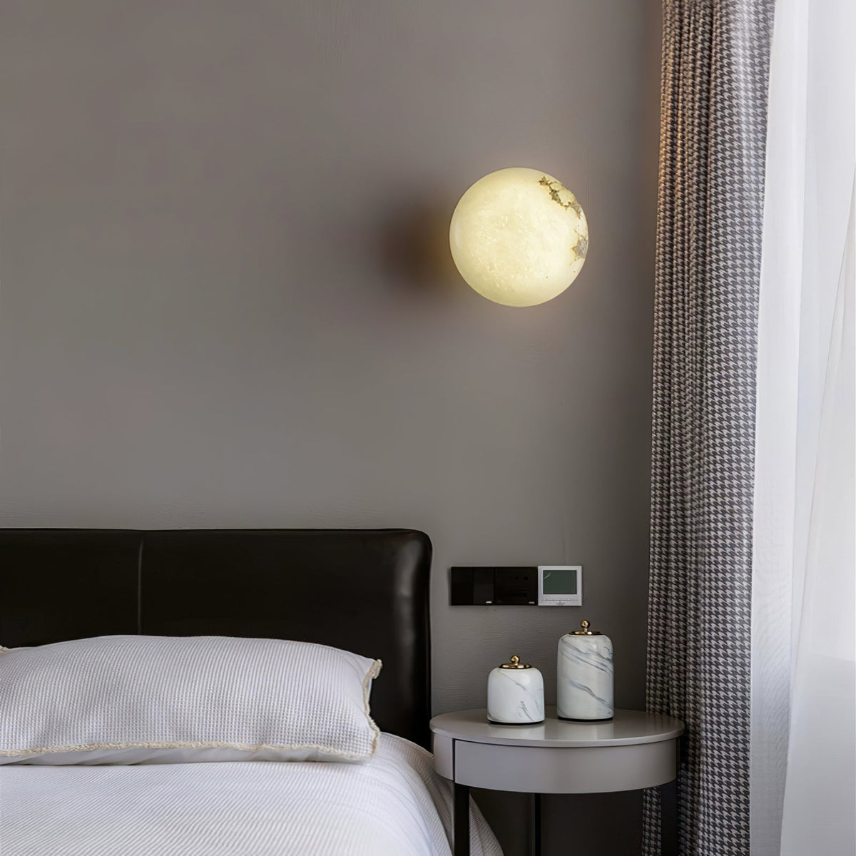 Vanorara Minimalist Alabaster Flush Mount Light