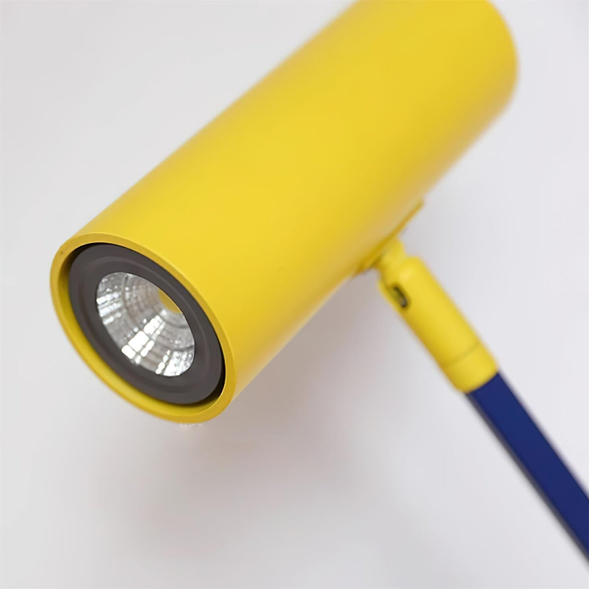 Ura Floor Lamp