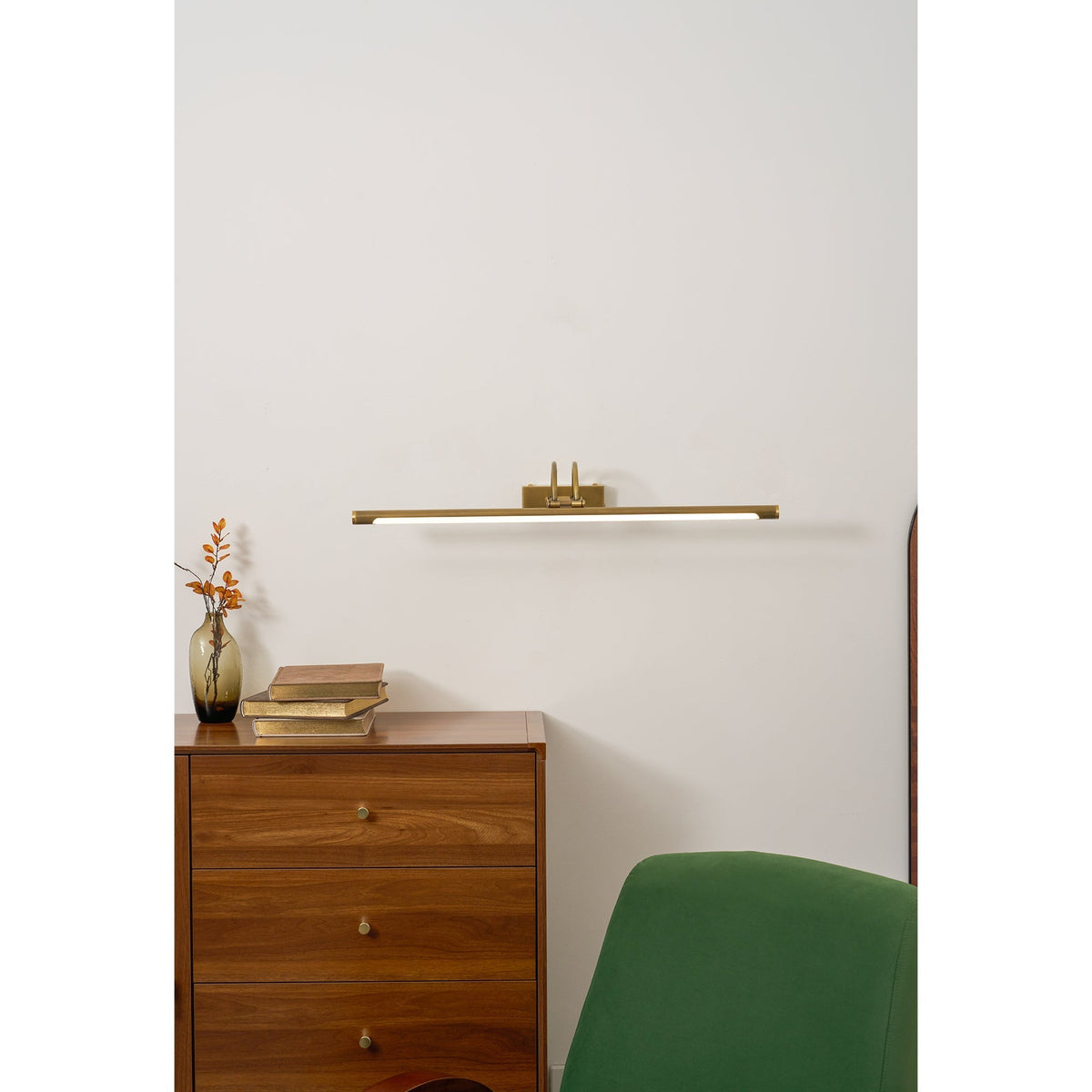 Rovienne Wall Lamp