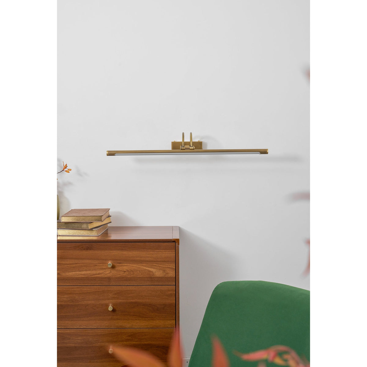 Rovienne Wall Lamp