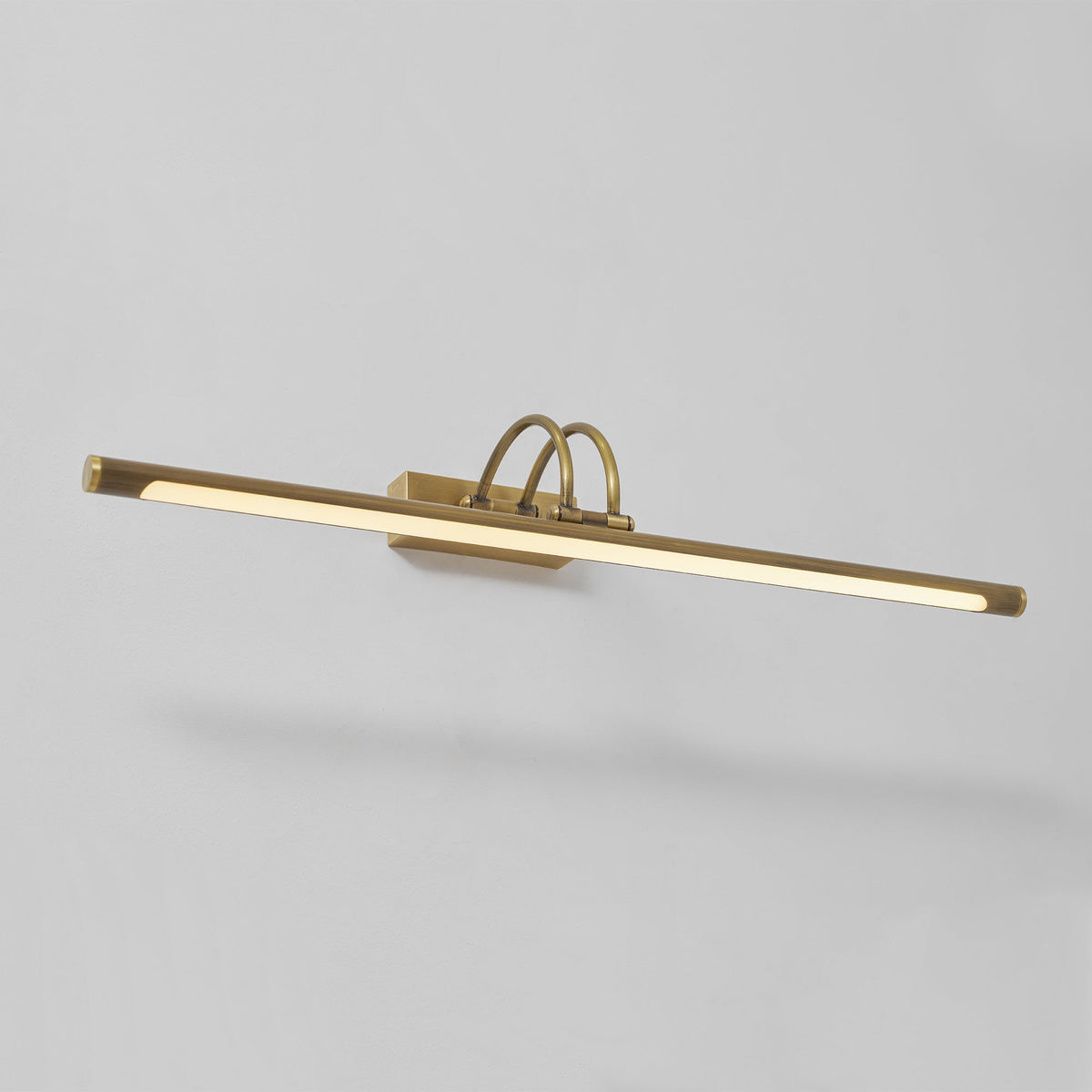 Rovienne Wall Lamp