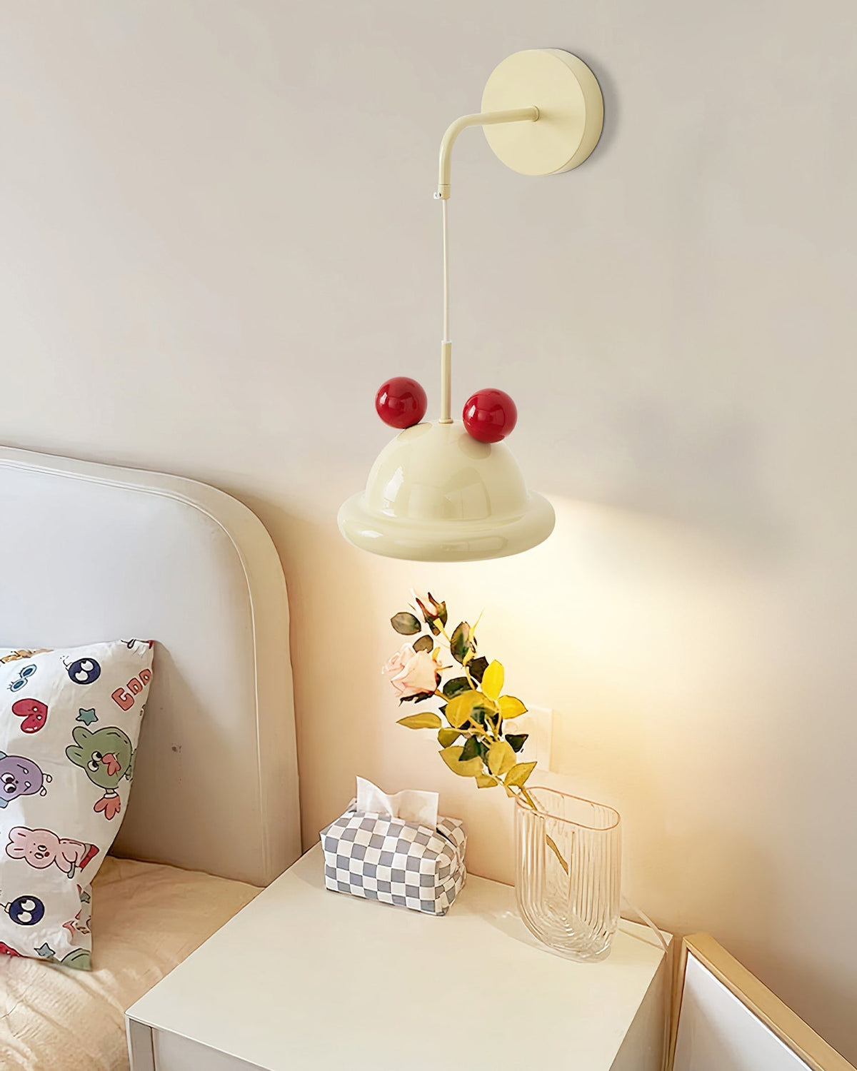 Pomeiro Wall Lamp