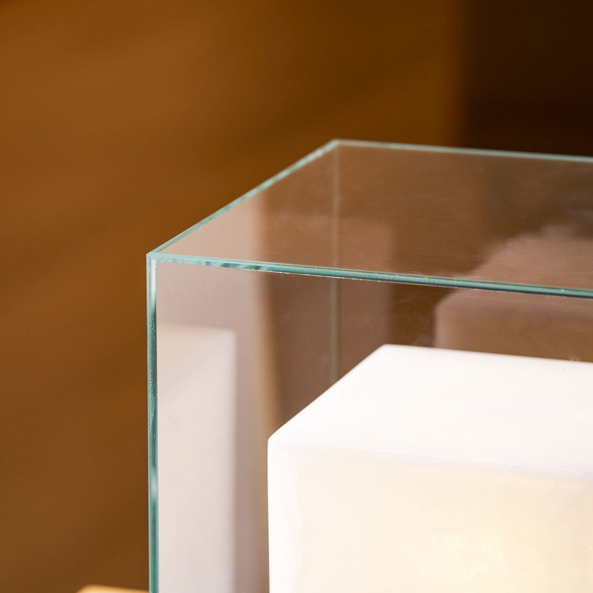 Cubo Alabaster Table Lamp