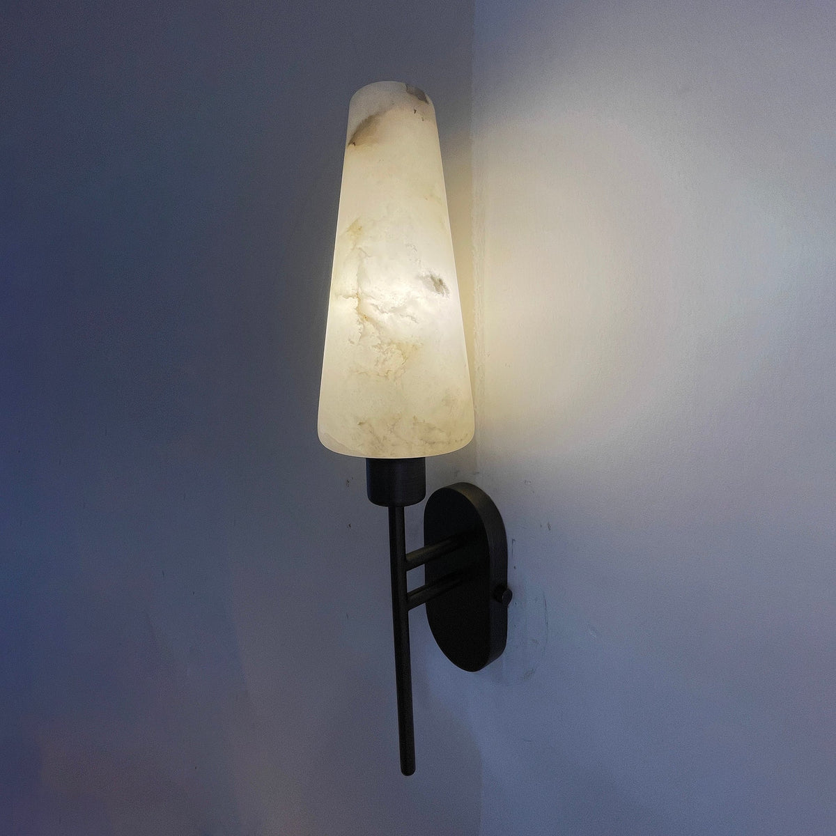 Arras Contemporary Alabaster Wall Lamp