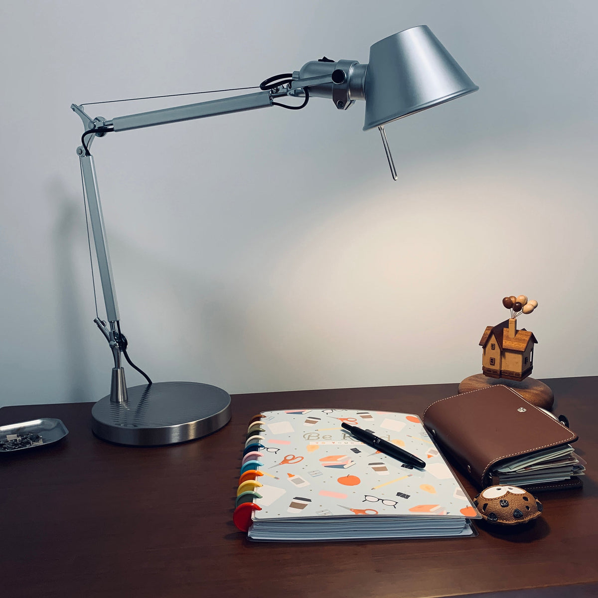 Vaskyl Table Lamp