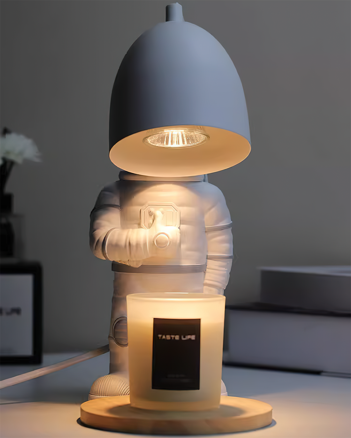 Viraivise Table Lamp