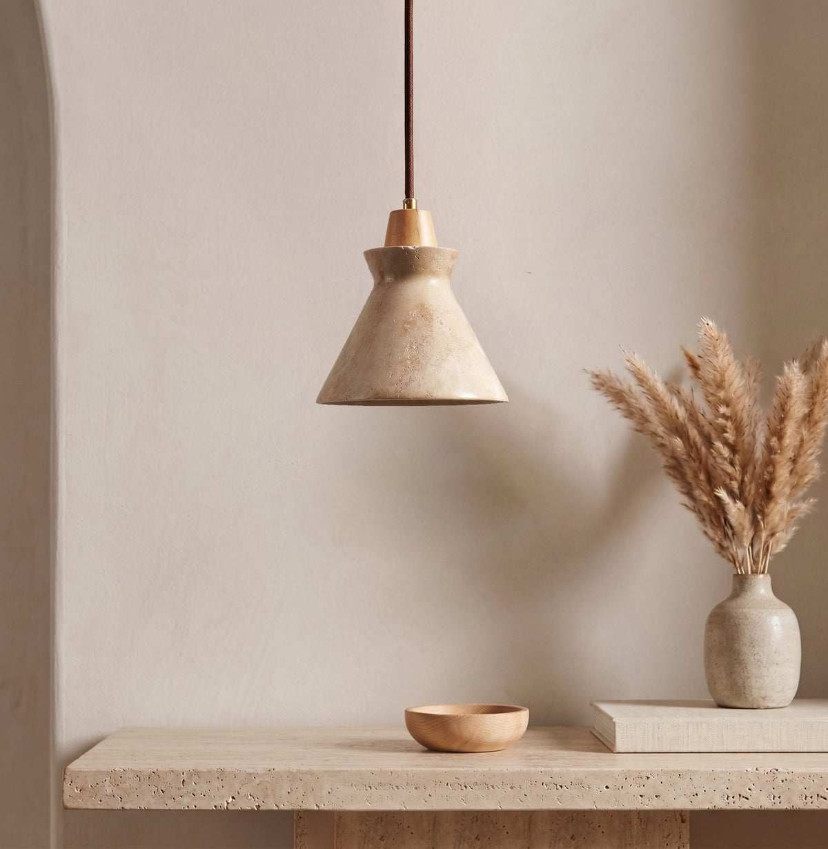 Jannis Pendant Light
