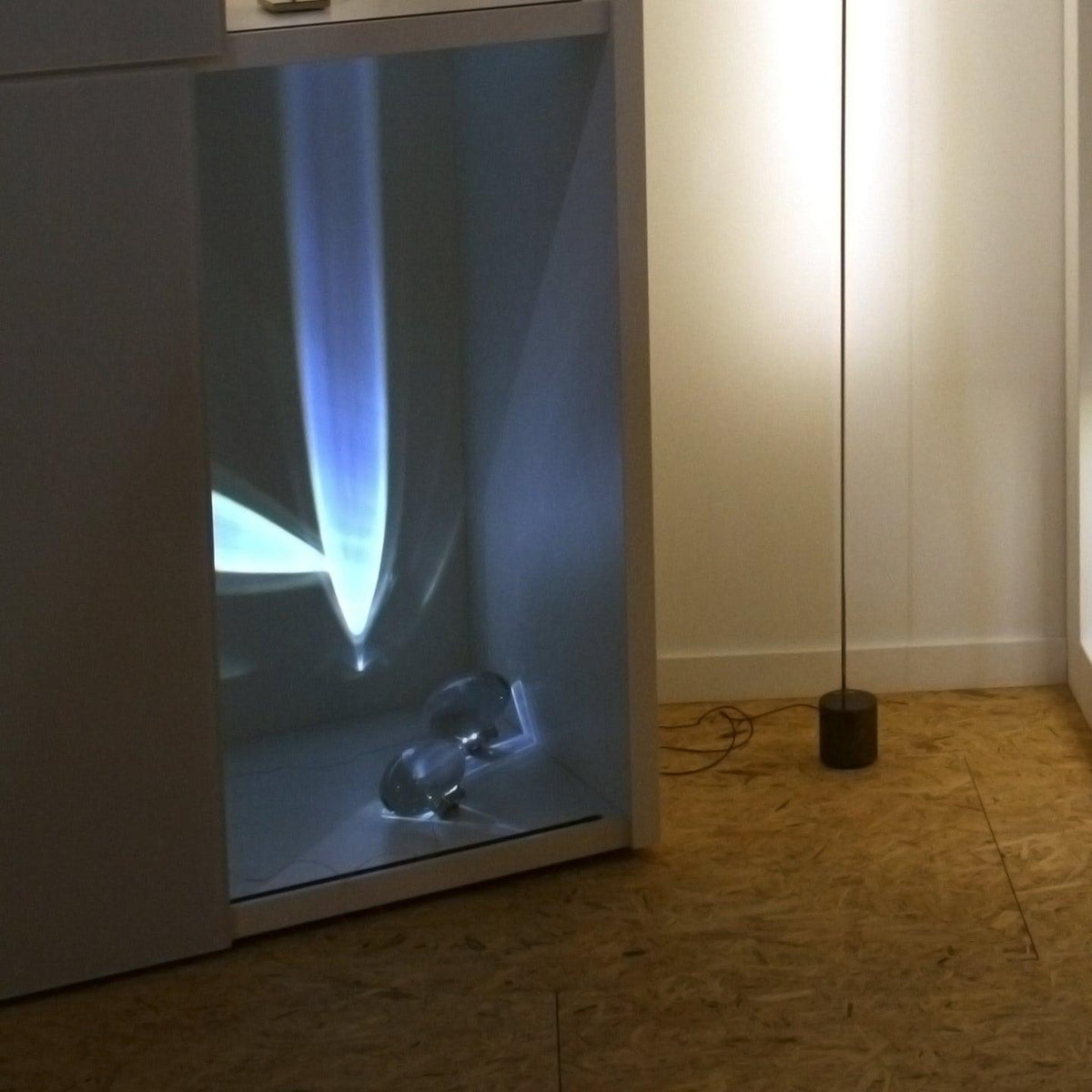 Solarece Crystal Minimalist Table Lamp