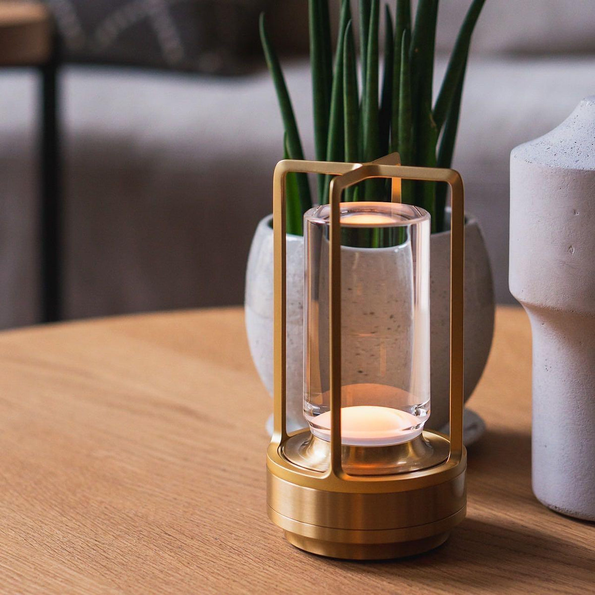 Calisina Table Lamp (built-in battery)