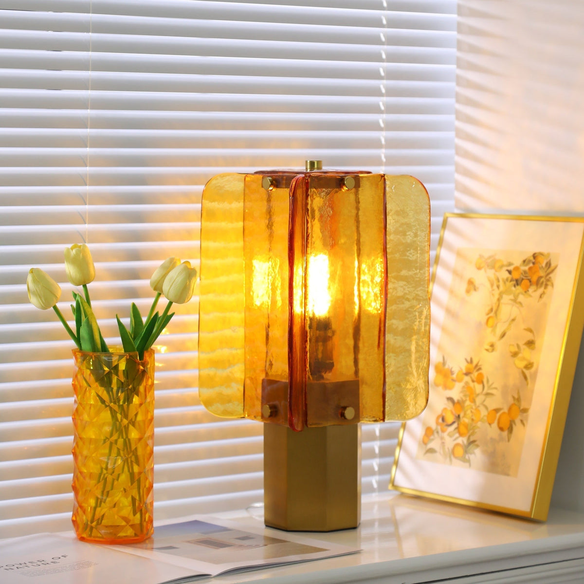Yentix Glass Table Lamp