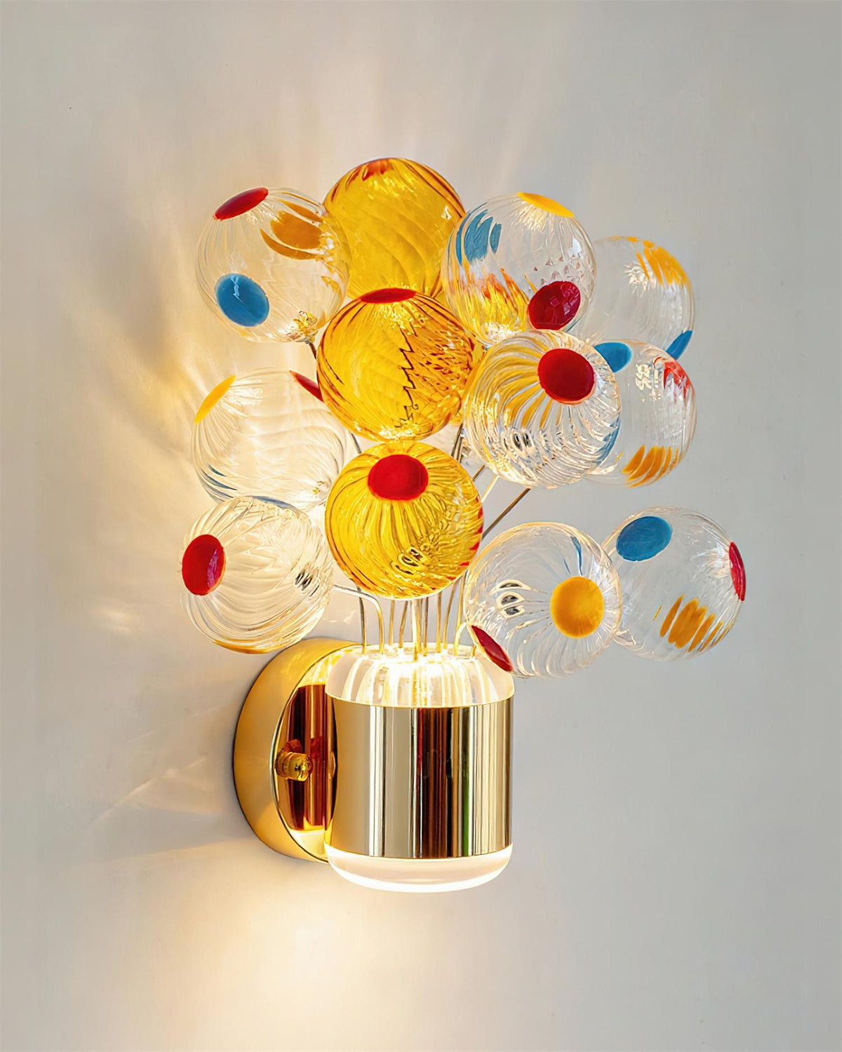 Caluora Wall Light