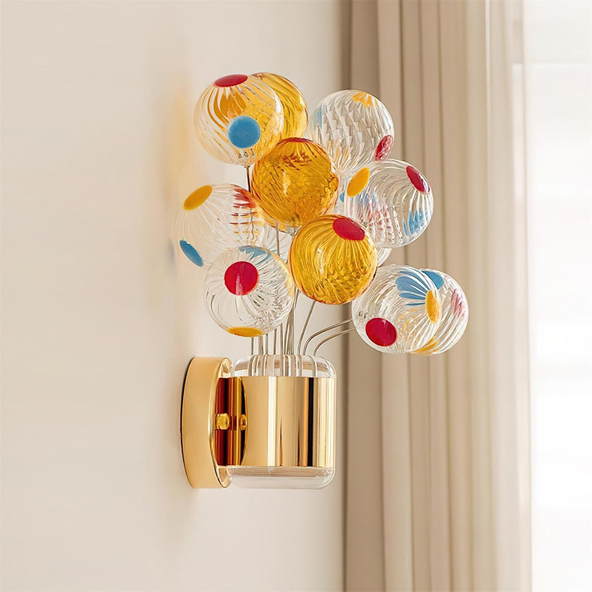 Caluora Wall Light