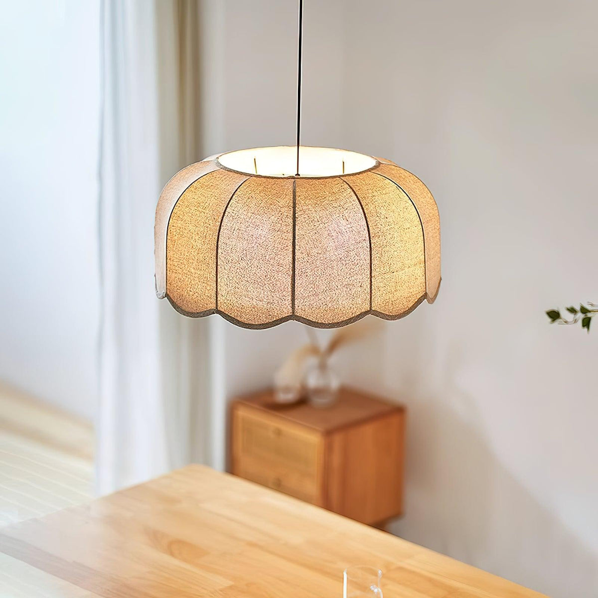 Jutunon Banana Leaf Pendant Light