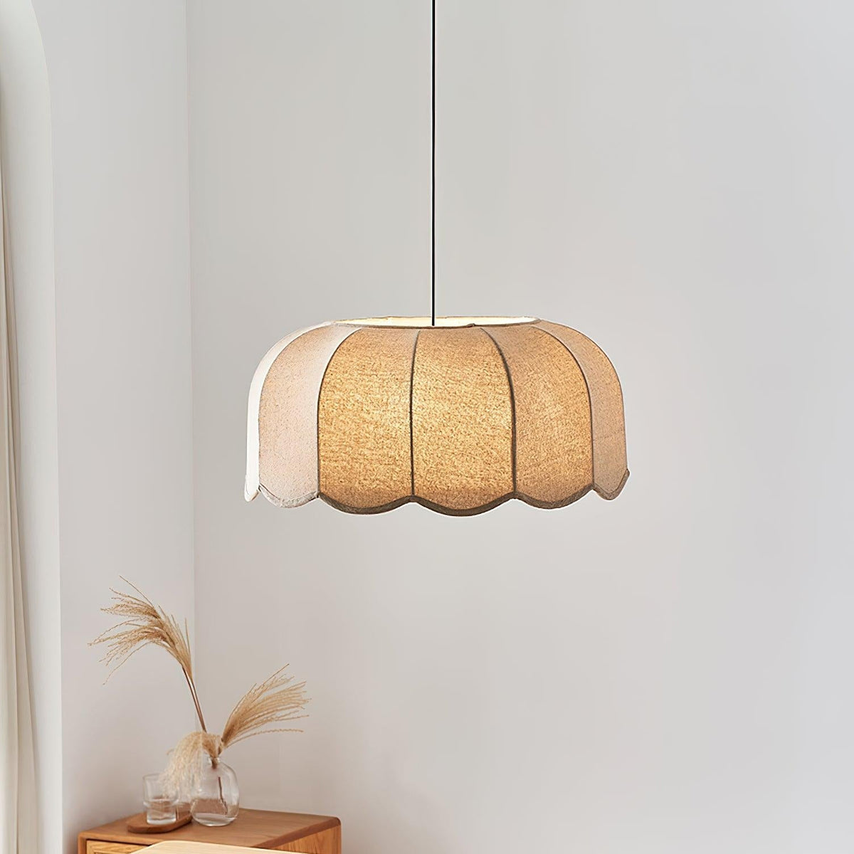 Jutunon Banana Leaf Pendant Light