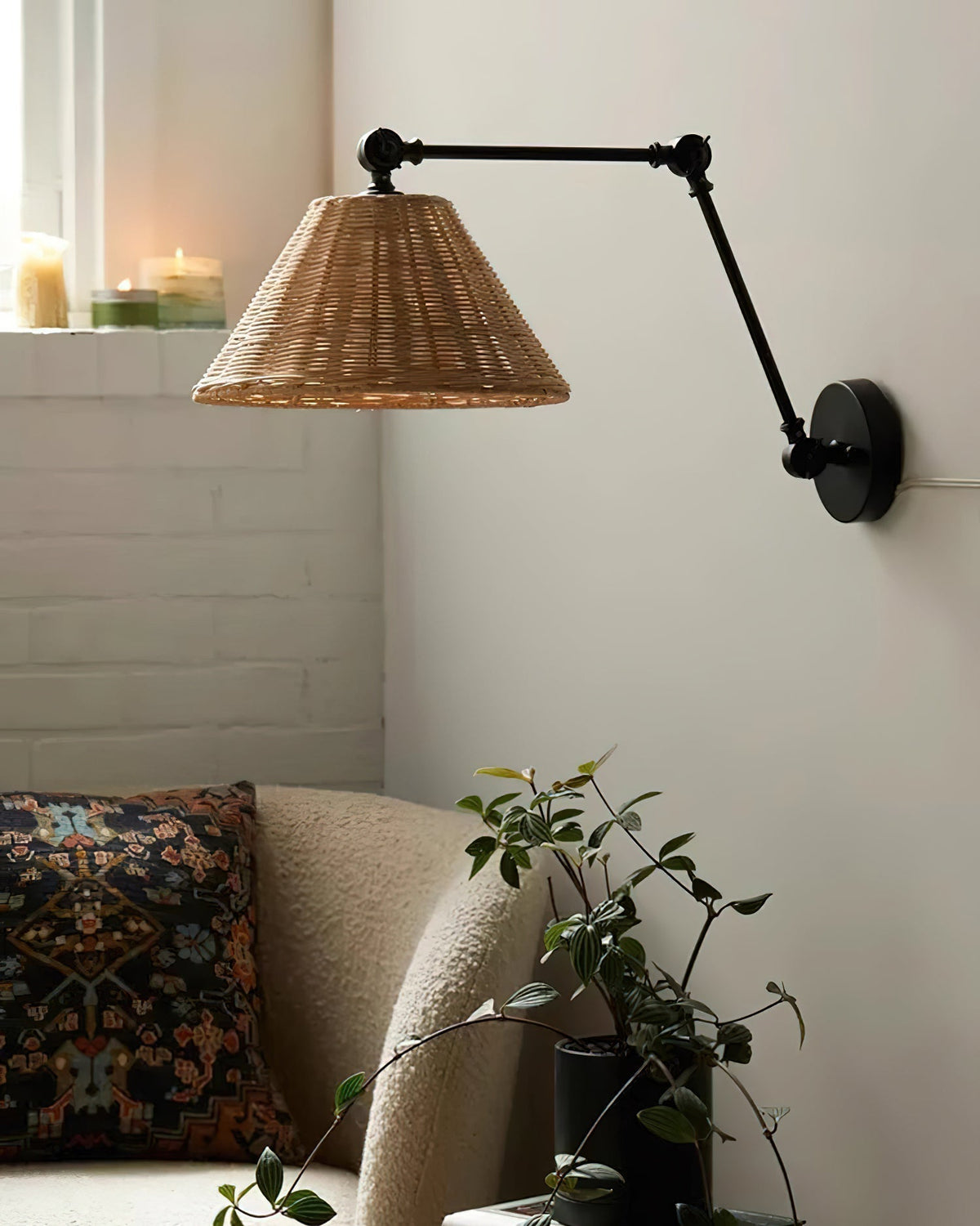 Norenira Wall Lamp