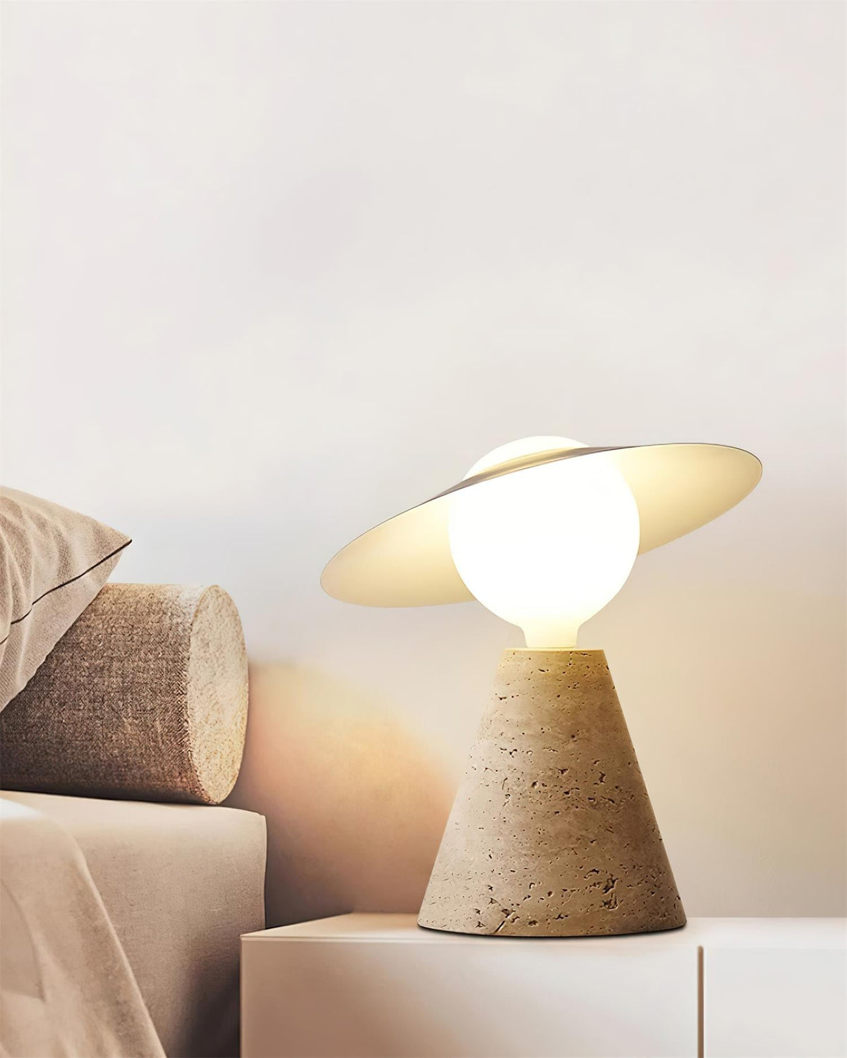 Elaalise Table Lamp