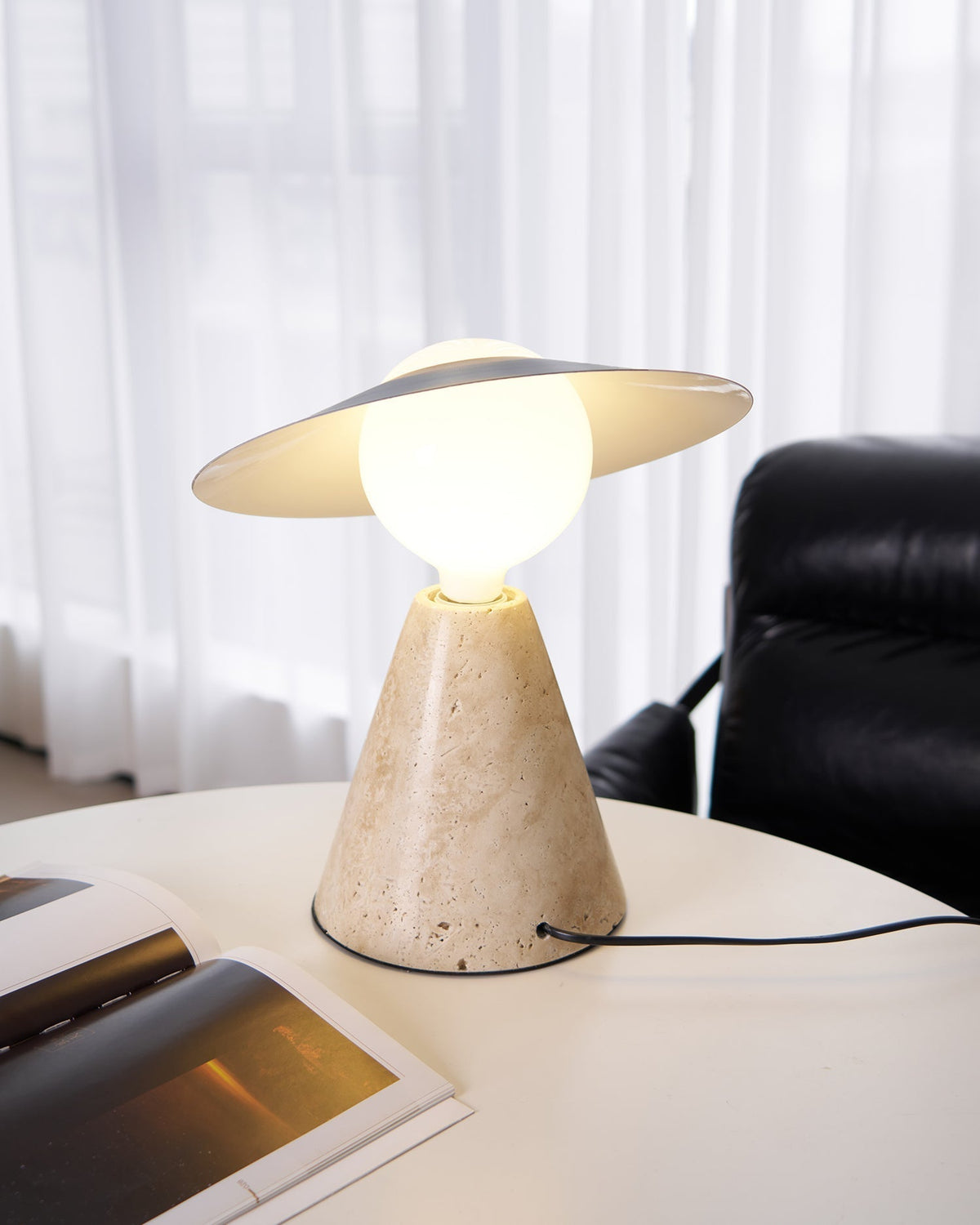 Elaalise Table Lamp