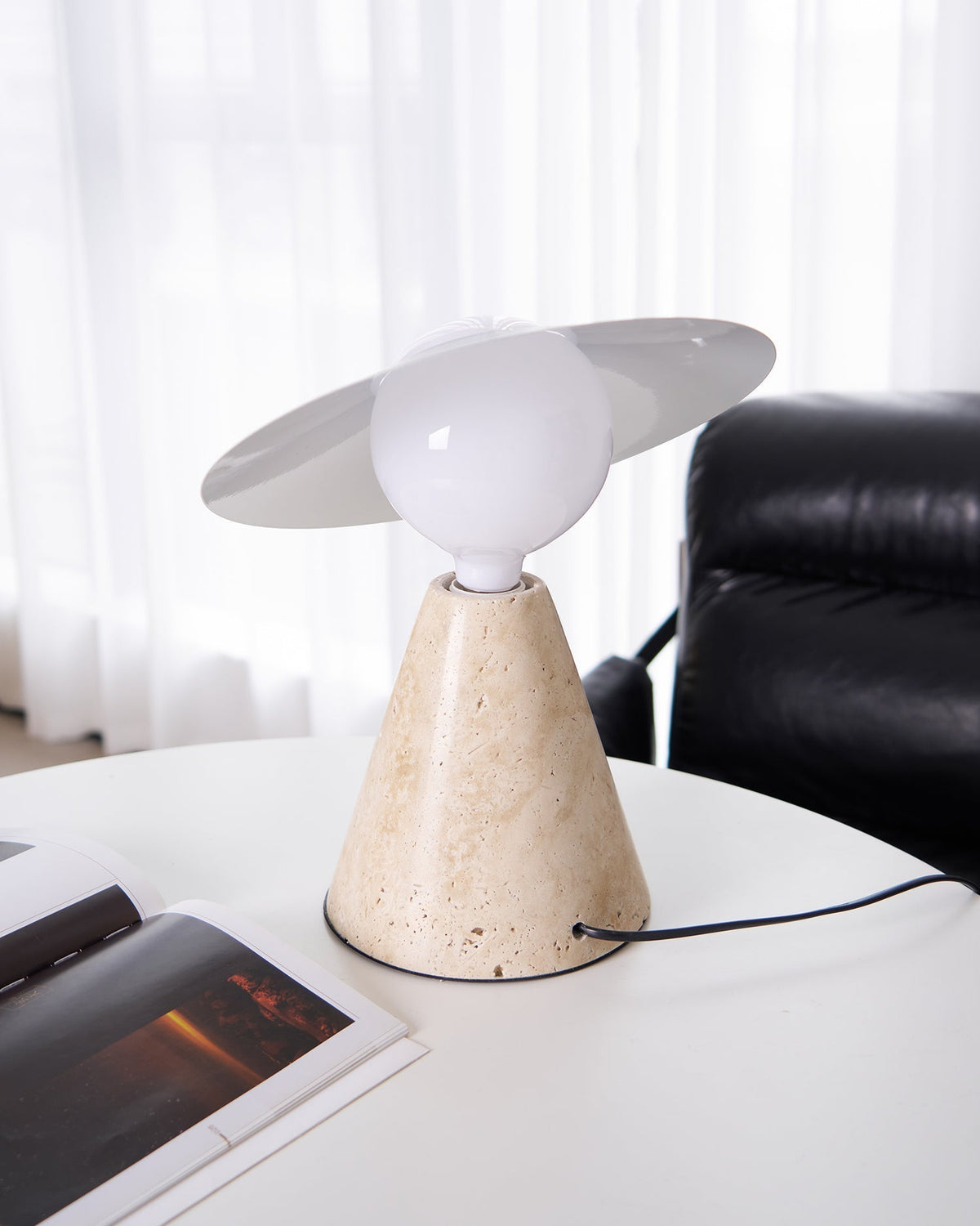 Elaalise Table Lamp