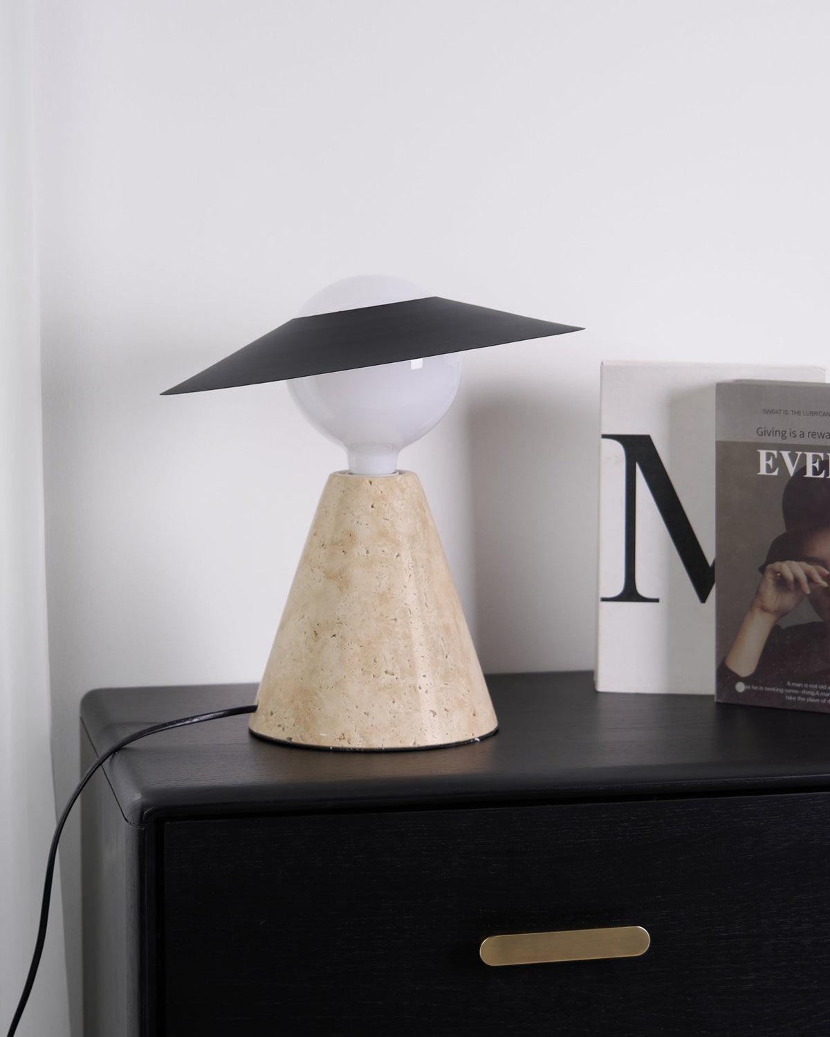 Elaalise Table Lamp