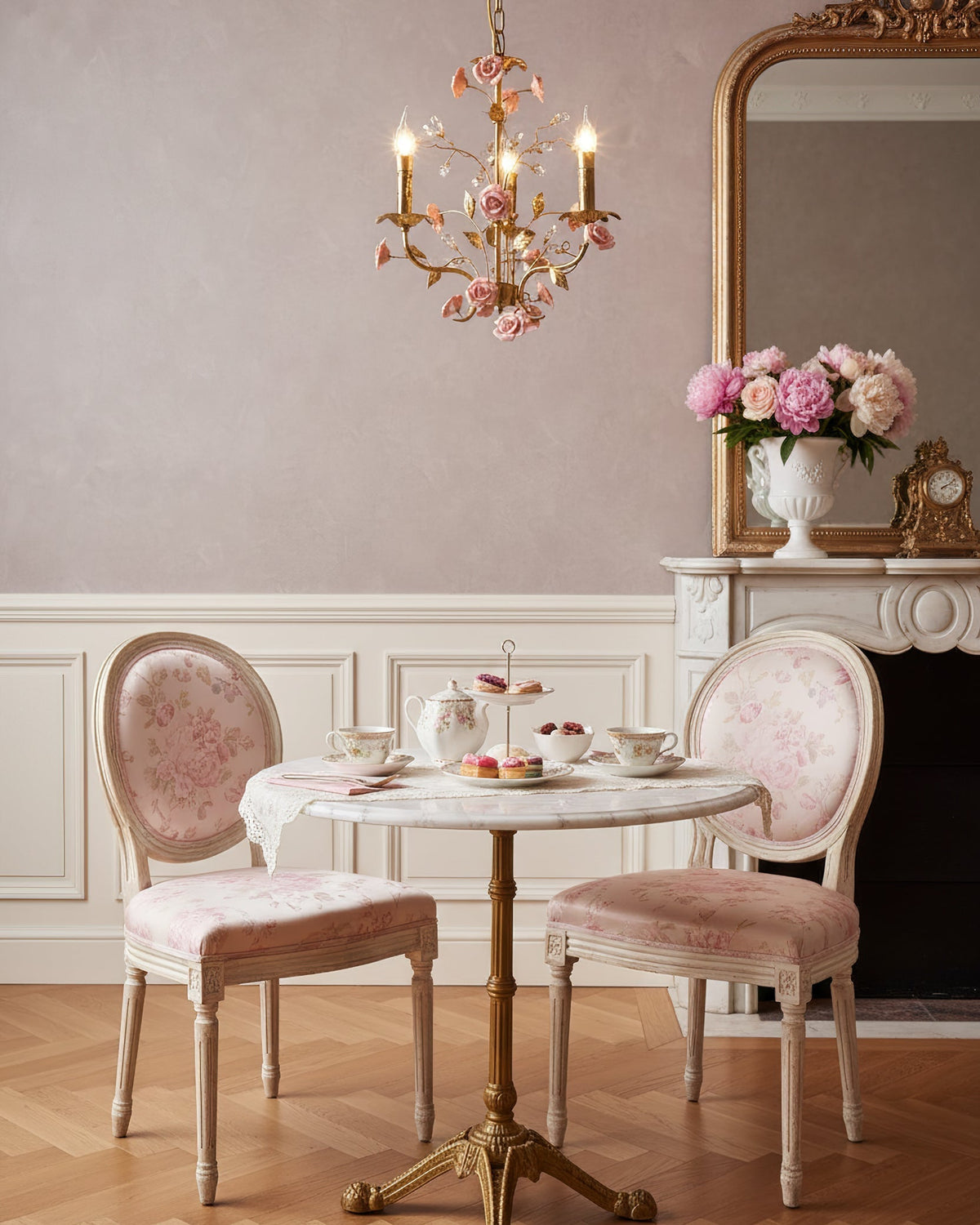 Teriireon Chandelier
