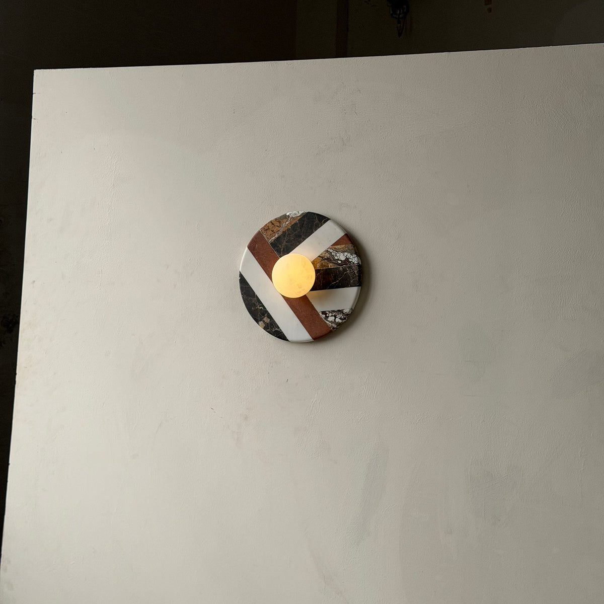 Battuto Marble Wall Lamp