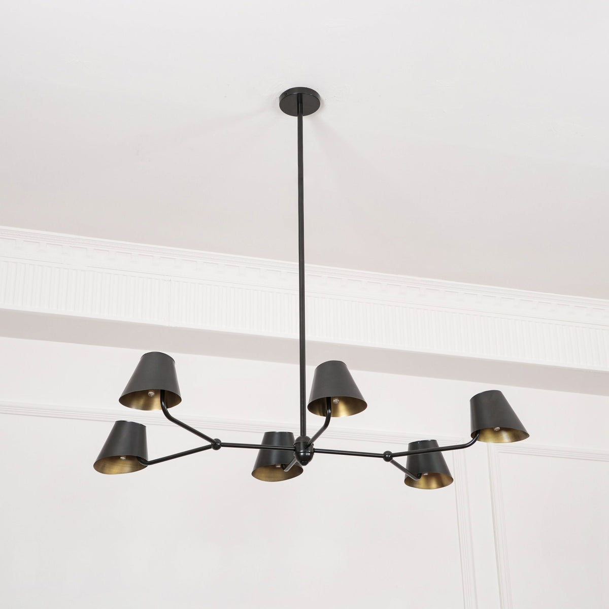 Avenaira Vintage Industrial Linear Chandelier