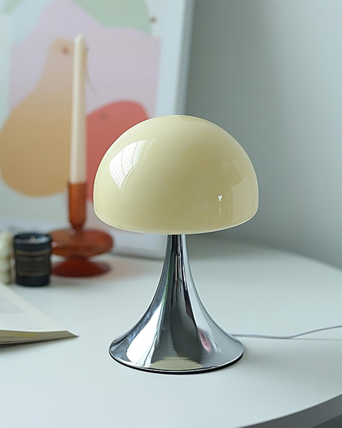 Viraalelle Table Lamp
