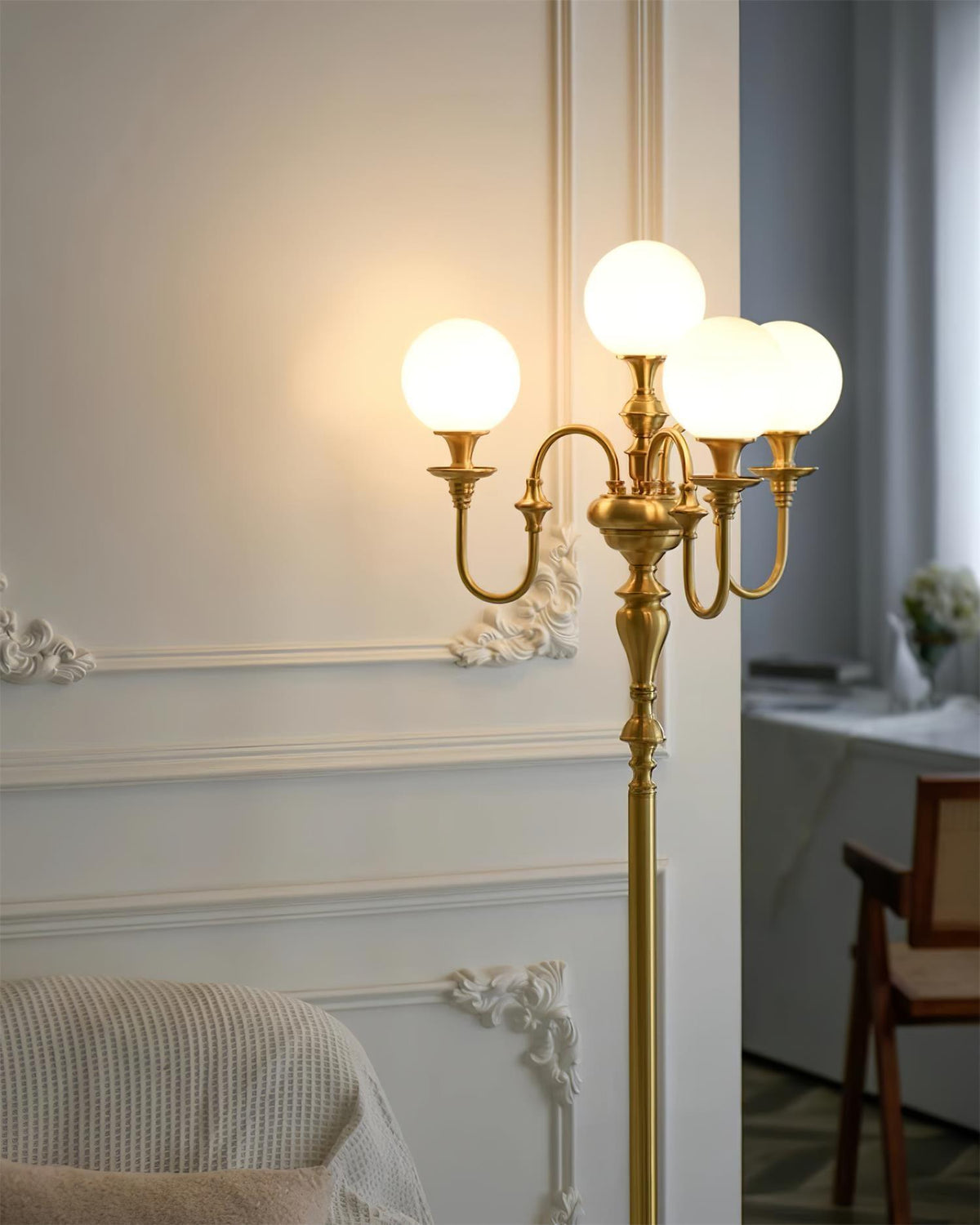 Selorielle Floor Lamp