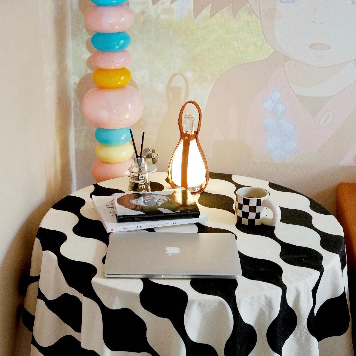 Avenelaine Table Lamp