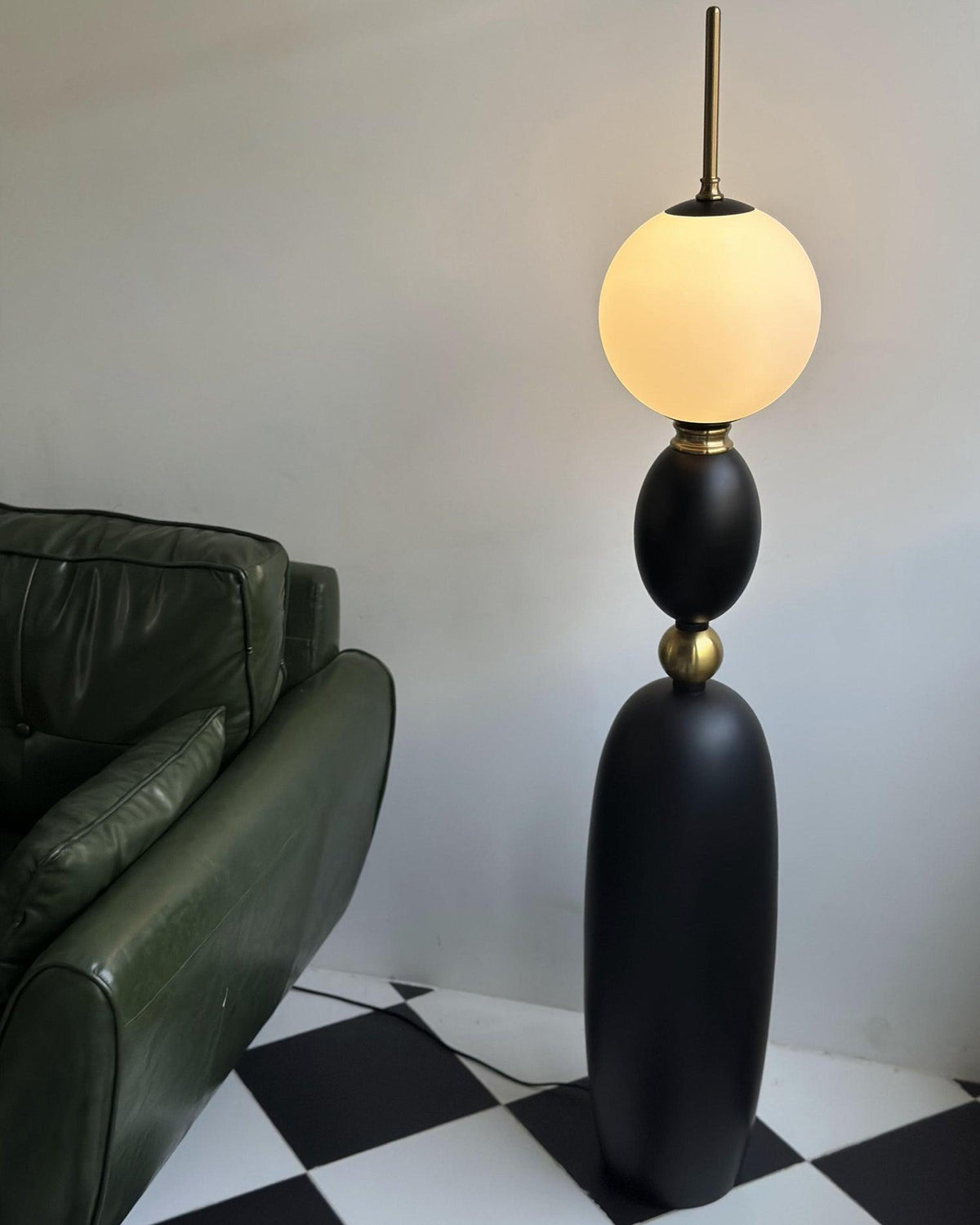 Viraalelia Floor Lamp