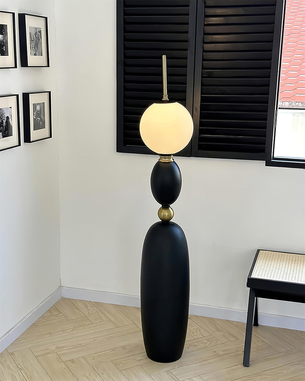 Viraalelia Floor Lamp