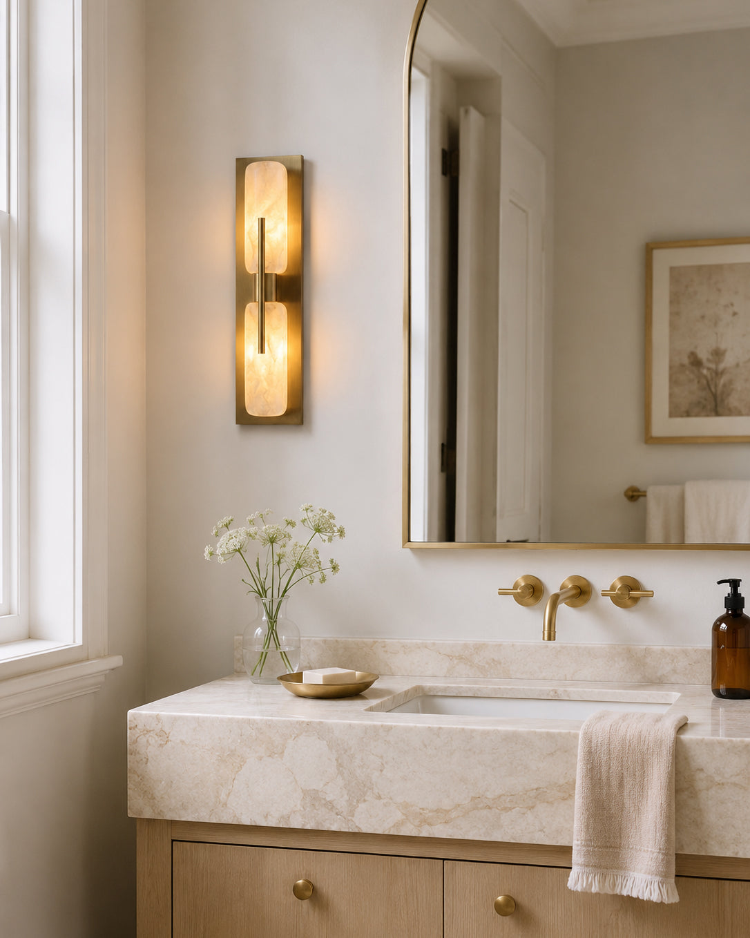 Bepuzz Alabaster Wall Sconce
