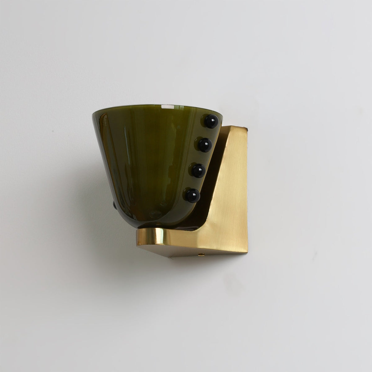 Emeranthe Wall Lamp
