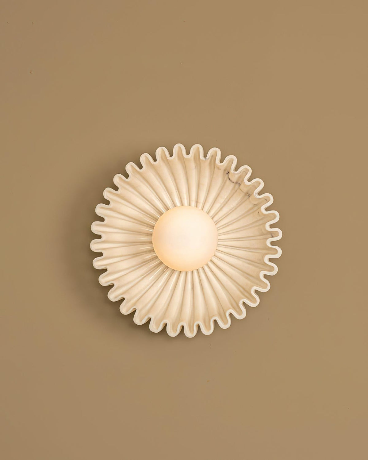 Avenisielle Wall Lamp