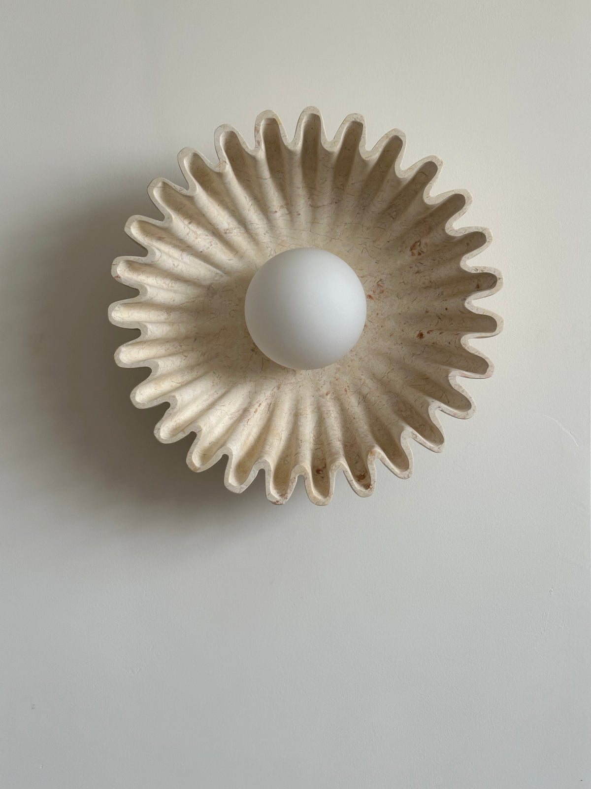 Avenisielle Wall Lamp