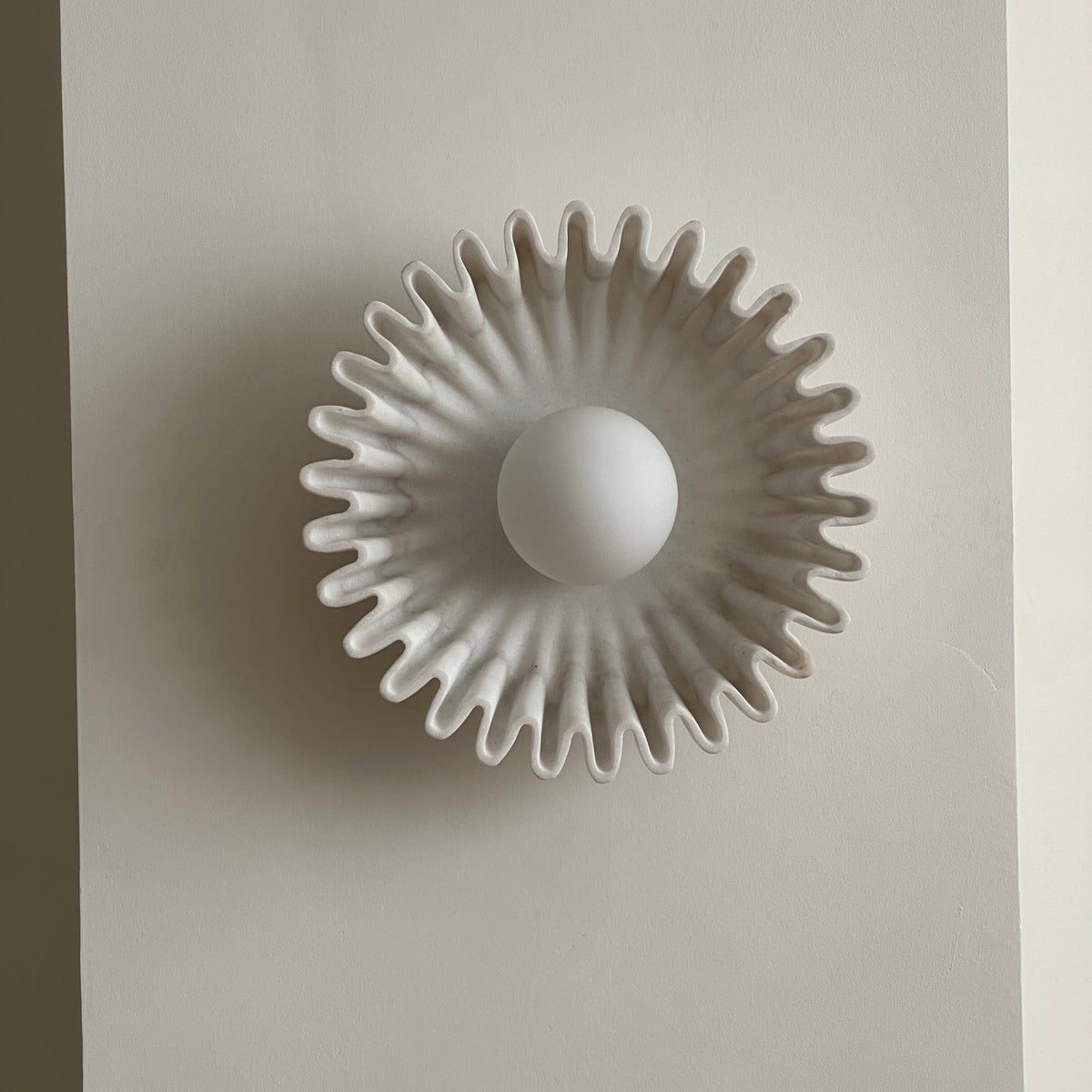 Avenisielle Wall Lamp